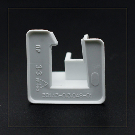 Кронштейн ящика для морозильника Атлант 301130304801, правый