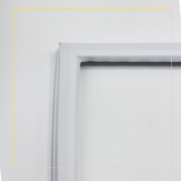 Уплотнитель двери 56x91см БЕЛЫЙ холодильной камеры Атлант ХМ-4621, 4625