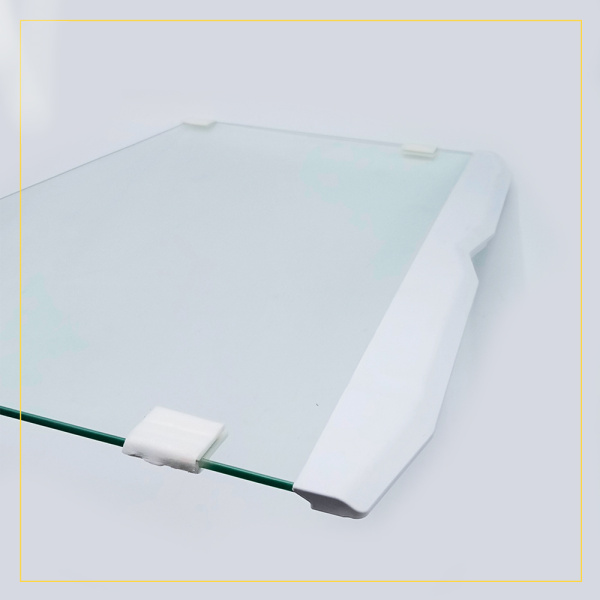 Полка-стекло для холодильника Атлант 769748500800 495х325 мм (с передним обрамлением)