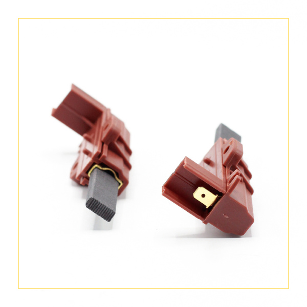 Угольные щетки в корпусе 5x13,5x32 клееные, правая заточка, штыри вдоль, компл. 2 шт.