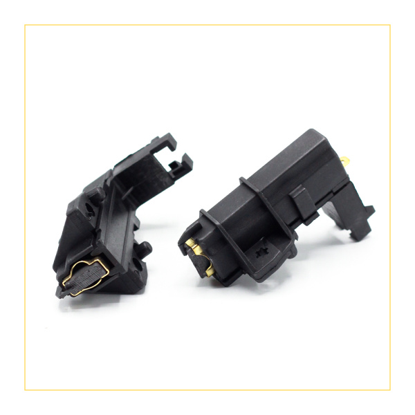 Угольные щетки в корпусе 5x13,5x32 клееные, правая заточка, штыри по бокам, CAR036UN (комп. 2 шт)