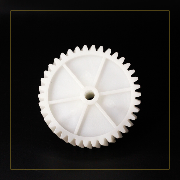 Шестерня средняя для мясорубки PHILIPS HR 2733 (Д- 81/35мм)Размеры: Диаметр 81/35мм, зуб-38/13, косой/косой, высота шестерни 39м