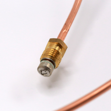 Термопара с резьбой Indesit/Ariston (длина 1200мм) C00028639